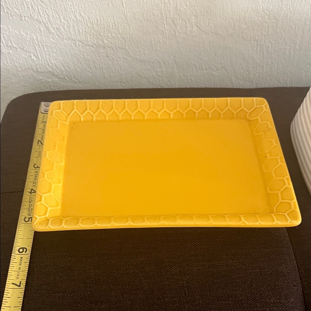 # 0596+ White Butter Dish with Yellow Bee Accent - Picture 4 of 8